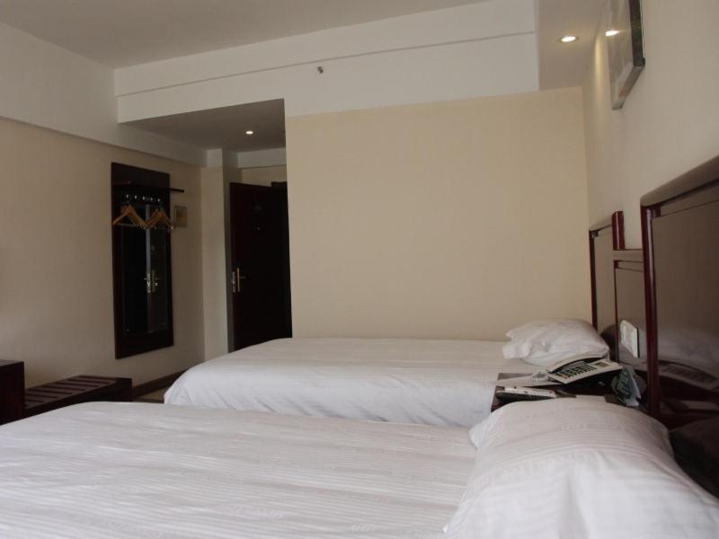 Greentree Inn Yunnan Lijiang Railway Station Yuxing Road Express Hotel Exterior foto