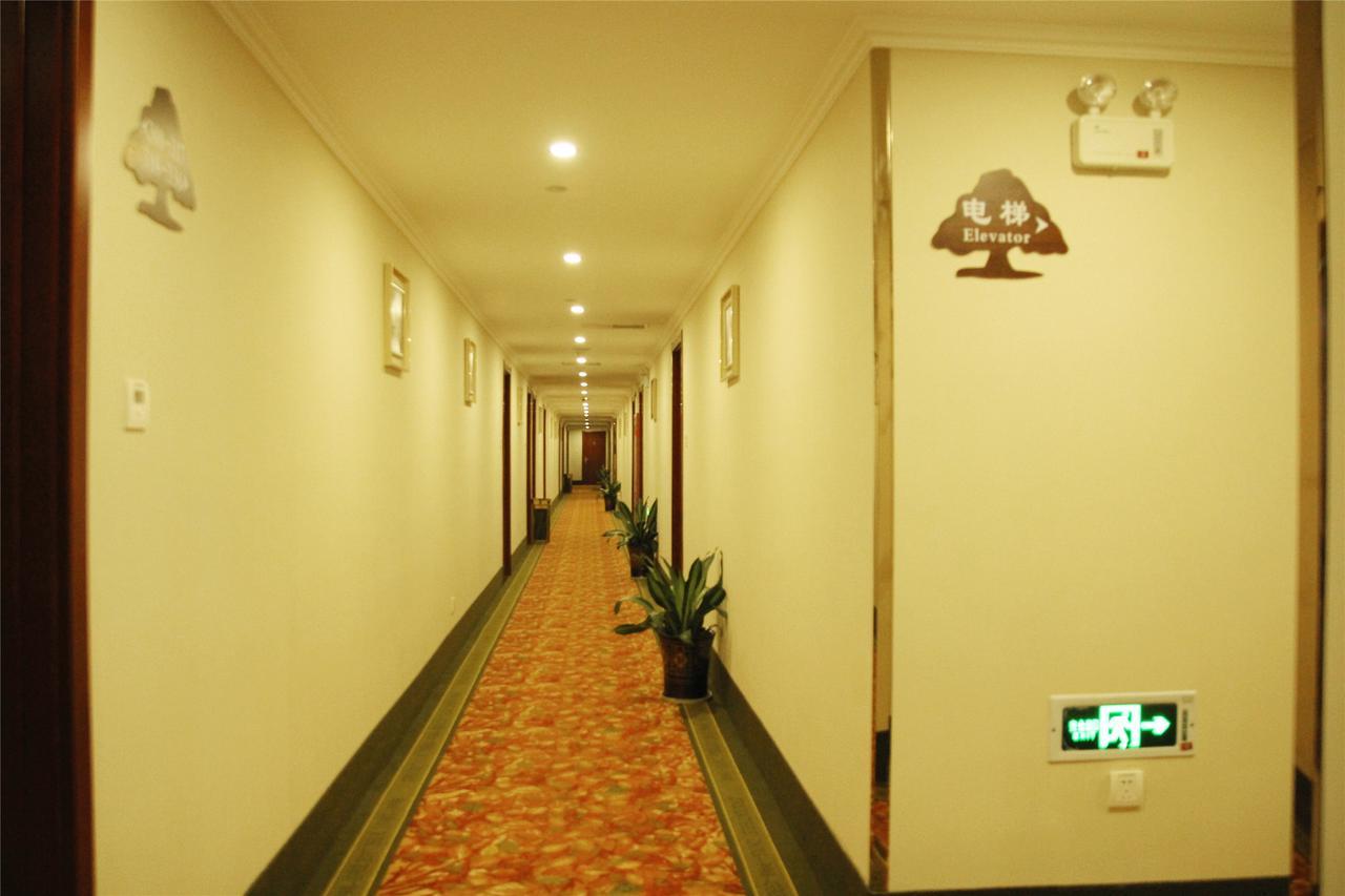Greentree Inn Yunnan Lijiang Railway Station Yuxing Road Express Hotel Exterior foto